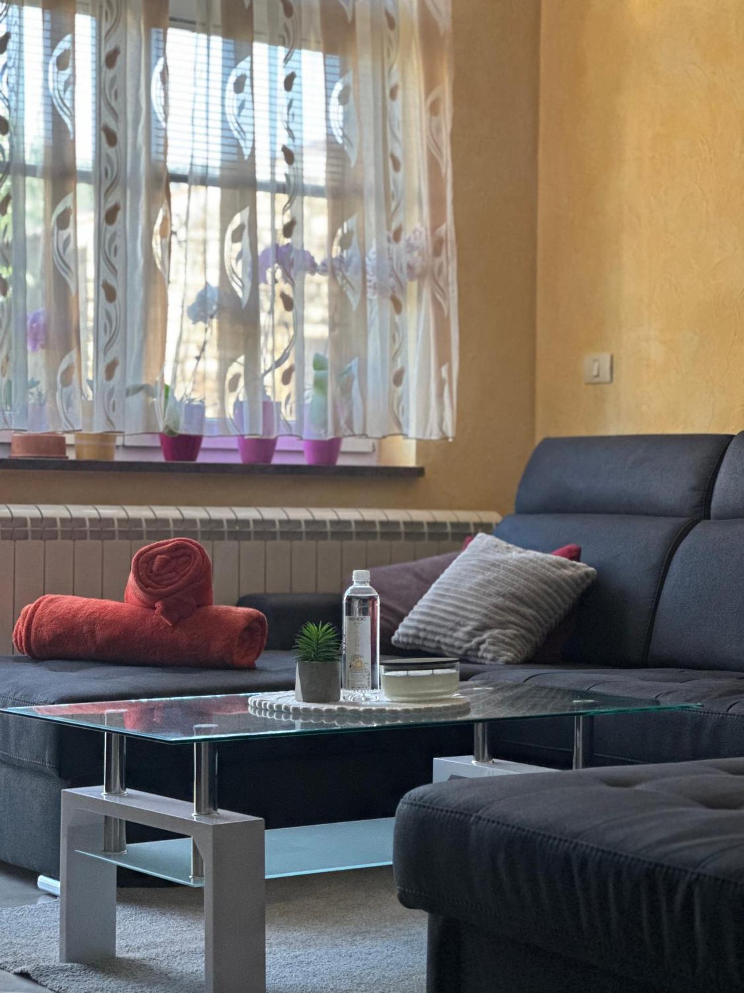 Apartment & Olive Oil Valuma Koper Luaran gambar